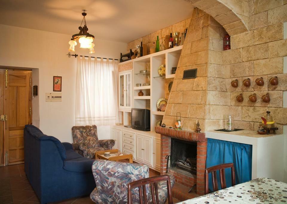 Vivienda Rural El Mirador De Enix Villa Екстериор снимка